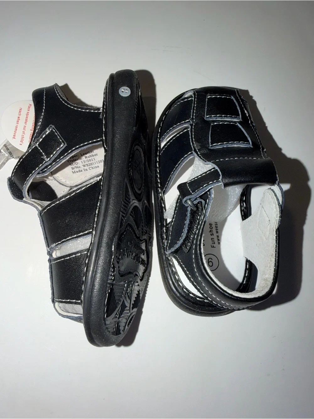 NWT Wee Squeak Black Leather Fisherman Squeaker Sandals | Toddler Size 9
